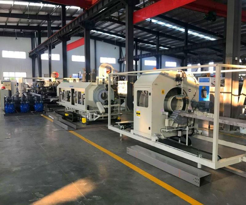 Безостановочное производство гофрированных труб для наших клиентов